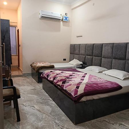 Surya Palace Ayodhya Extérieur photo