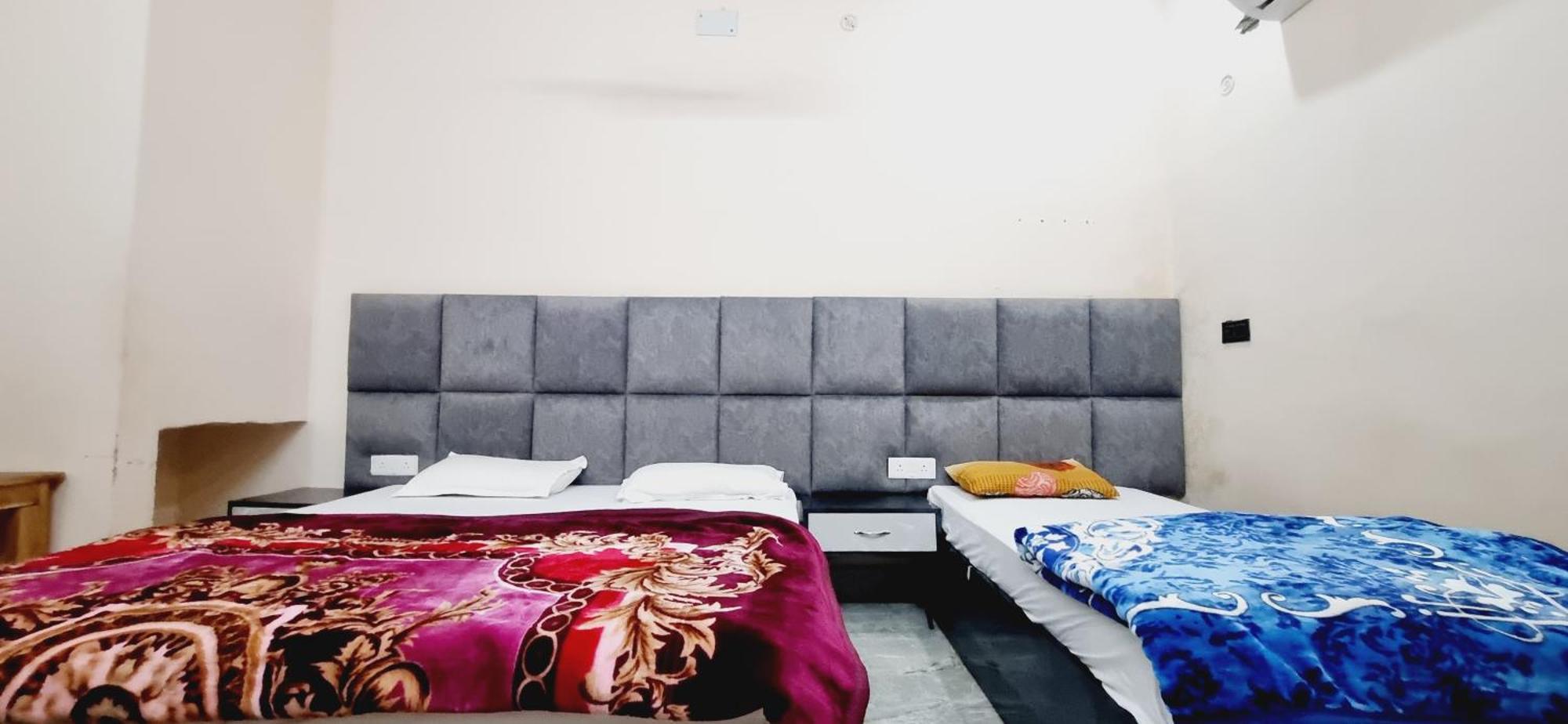 Surya Palace Ayodhya Extérieur photo