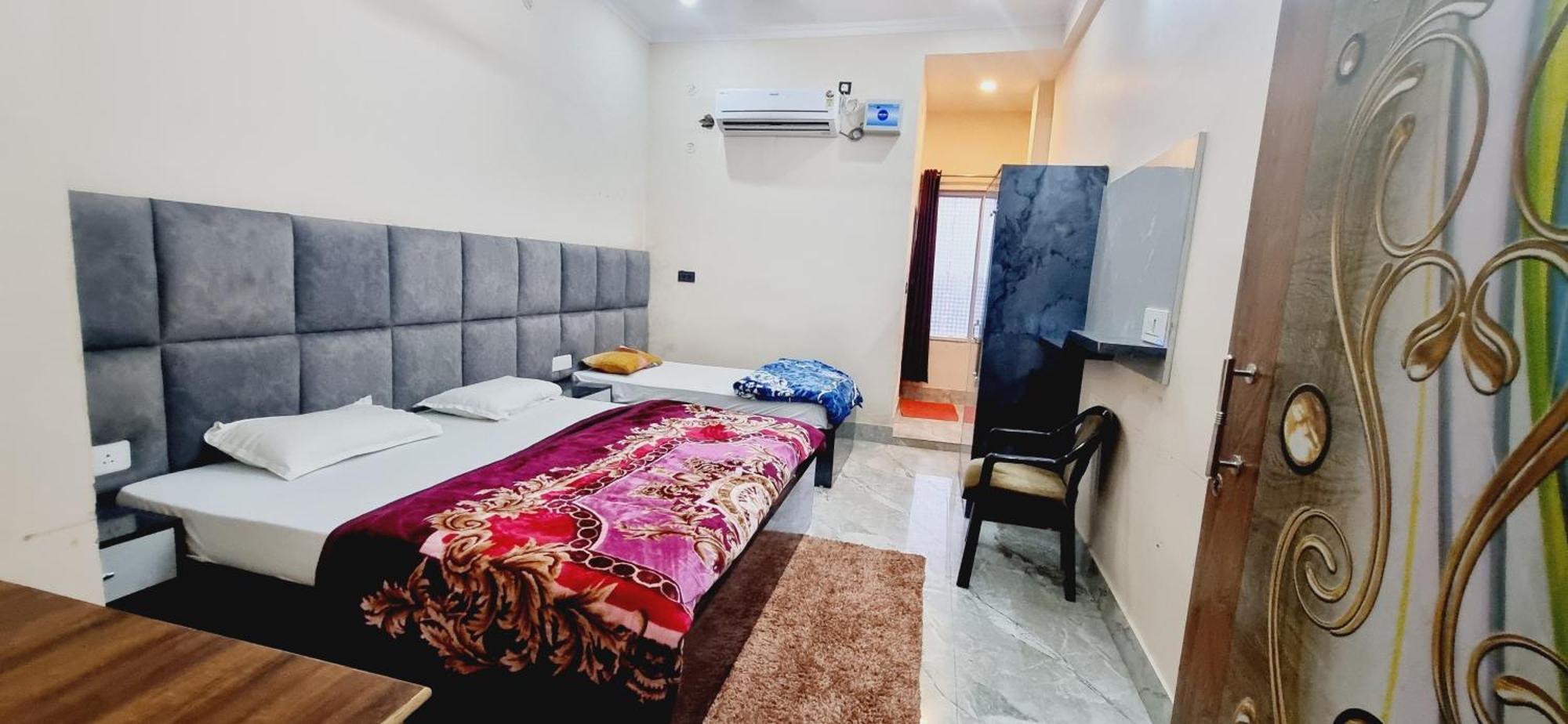 Surya Palace Ayodhya Extérieur photo
